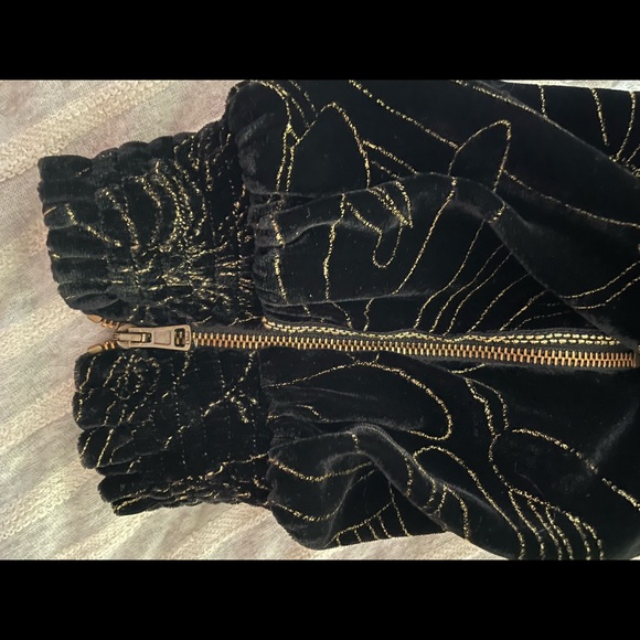 NWT Chloe runway black velvet gold embellished gold jogger pants, size 34/2/xs - Picture 8 of 11